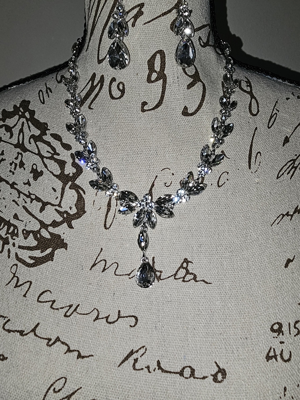 Crystal Teardrop Statement Necklace and Earrings - Silver Sparkle